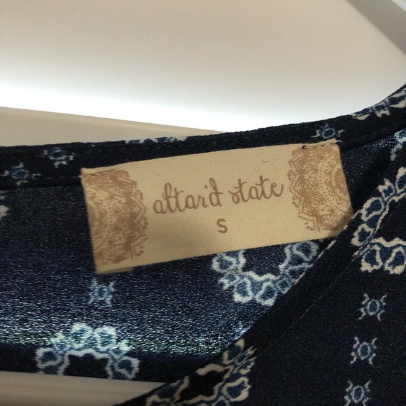 Dress - Picture 4 of 4